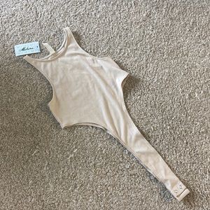💜NWT💜 Mahina Cutout Thong Bodysuit